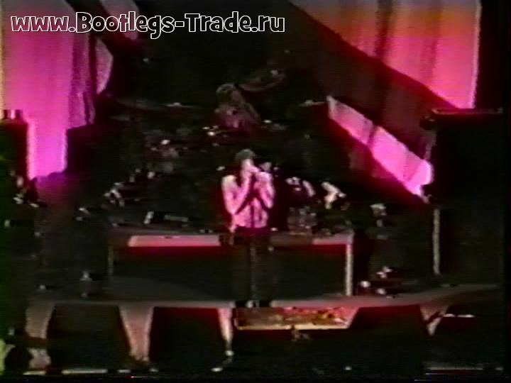 KoRn 1996-02-25 Oakland-Alameda County Coliseum Arena, Oakland, CA, USA (Center Cam Transfer 1)