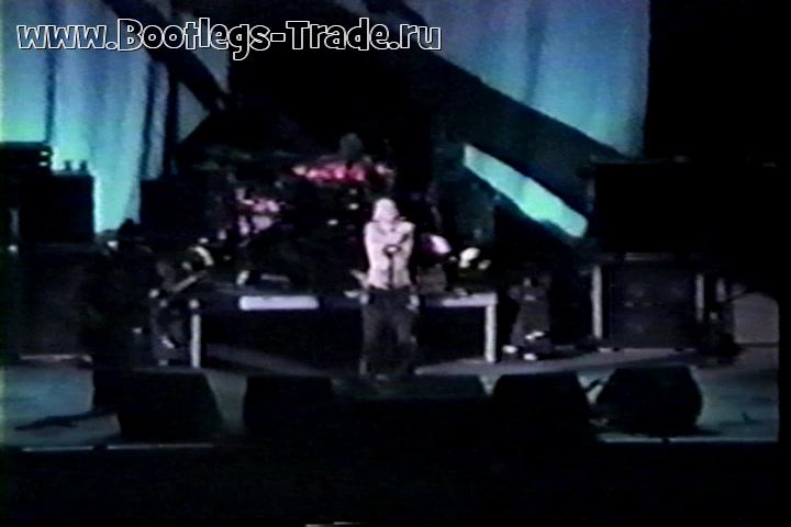 KoRn 1996-02-25 Oakland-Alameda County Coliseum Arena, Oakland, CA, USA (Center Cam Transfer 2)