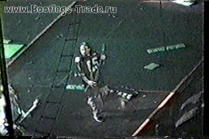 KoRn 1999-03-15 Copps Coliseum, Hamilton, ON, Canada (2 Cam Mix)