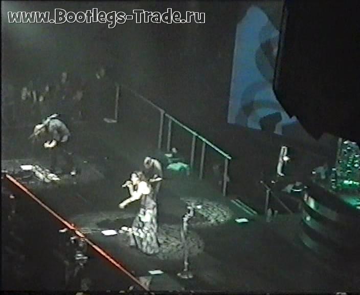 KoRn 2002-09-12 Manchester Evening News Arena, Manchester, England