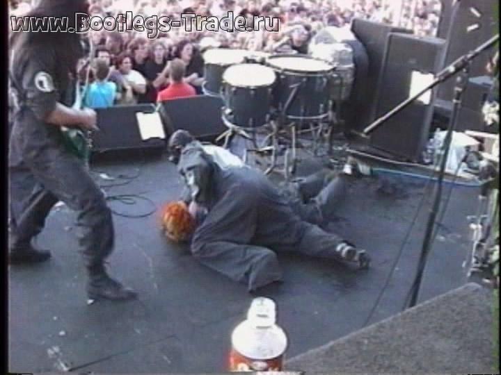 Slipknot 1999-11-09 Welcome To Our Neighborhood (Official)