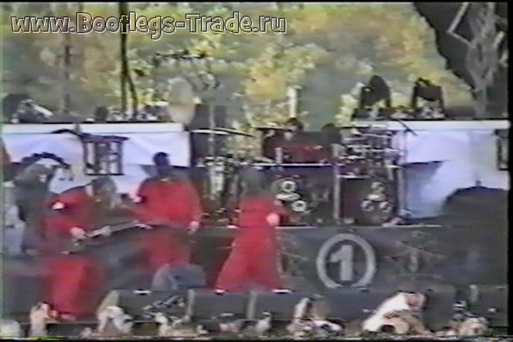 Slipknot 2001-06-16 Float-Rite Park, Somerset, WI, USA